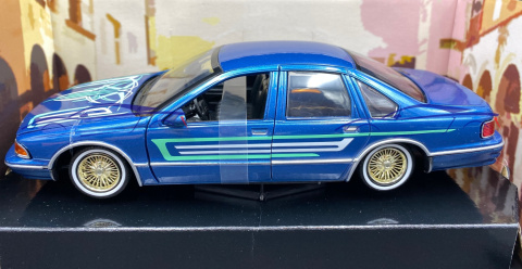 Chevy Caprice 1993 1:24 Motormax 79022 Chevy Caprice 1993 1:24 Motormax 79022