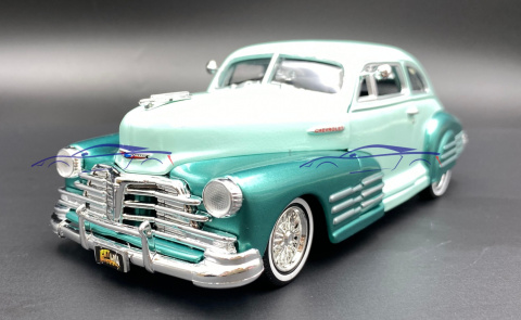 Chevy Aerosedan Fleetline '48 1:24 Motormax 79027 Chevy Aerosedan Fleetline '48 1:24 Motormax 79027