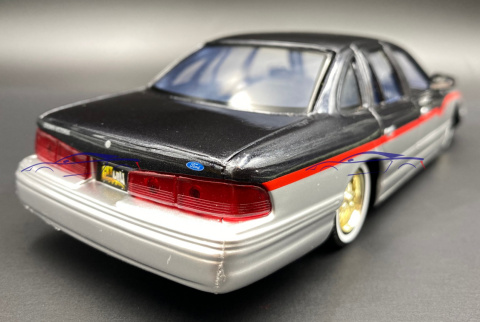Ford Crown Victoria 93-97 1:24 Motormax 79024 Ford Crown Victoria 93-97 1:24 Motormax 79024