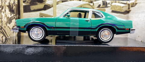 Ford Maverick Grabber 1974 1:24 Motormax 79043 Ford Maverick Grabber 1974 1:24 Motormax 79043