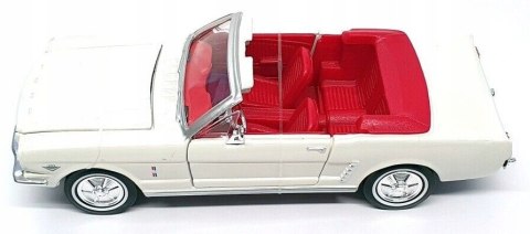 MUSTANG 1/2 1964 James Bond 1:24 Motormax 79852 MUSTANG 1/2 1964 James Bond 1:24 Motormax 79852