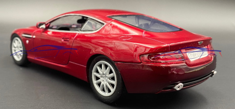 Aston Martin DB9 Coupe 1:24 model Motormax 73321 Aston Martin DB9 Coupe 1:24 model Motormax 73321