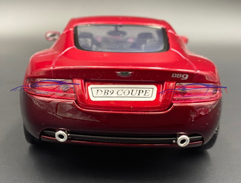 Aston Martin DB9 Coupe 1:24 model Motormax 73321 Aston Martin DB9 Coupe 1:24 model Motormax 73321