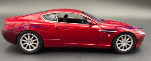 Aston Martin DB9 Coupe 1:24 model Motormax 73321 Aston Martin DB9 Coupe 1:24 model Motormax 73321
