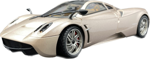 PAGANI Huayra 1:18 model Motormax 79160 PAGANI Huayra 1:18 model Motormax 79160