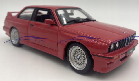 BMW M3 (E30) 1986 1:24 model Bburago 21100 red BMW M3 (E30) 1986 1:24 model Bburago 21100 red