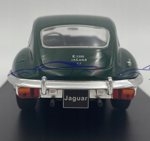 Jaguar E-Type British green 124149 WhiteBox 1:24 Jaguar E-Type British green 124149 WhiteBox 1:24