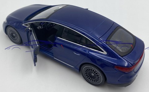 MERCEDES BENZ EQS 2022 1/27 dark blue Maisto 32902 MERCEDES BENZ EQS 2022 1/27 dark blue Maisto 32902