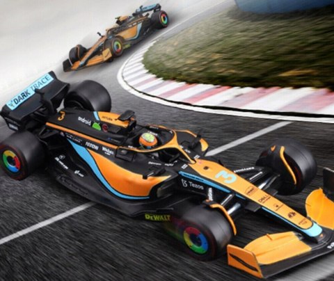 McLaren MCL36 F1 2022 Ricciardo KASK BBurago 1:43 McLaren MCL36 F1 2022 Ricciardo KASK BBurago 1:43
