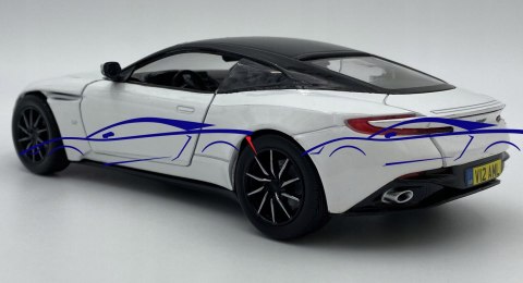 Aston Martin DB11 white 1:24 model Motormax 79345 Aston Martin DB11 white 1:24 model Motormax 79345
