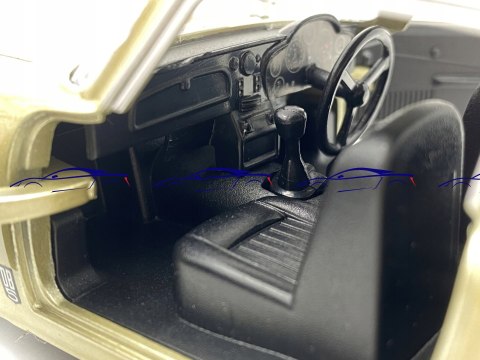 Aston Martin DB5 1:24 model Motormax 79375 Aston Martin DB5 1:24 model Motormax 79375