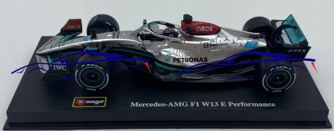 Bolid F1 Mercedes W13 63 Russell KASK BBurago 1:43 Bolid F1 Mercedes W13 63 Russell KASK BBurago 1:43