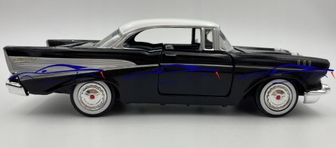 Chevrolet Bel Air 1957 1:24 black Motormax 73228 Chevrolet Bel Air 1957 1:24 black Motormax 73228