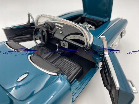 Chevrolet CORVETTE 1958 1:18 model Motormax 73109 Chevrolet CORVETTE 1958 1:18 model Motormax 73109