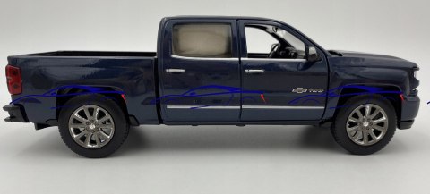 Chevy Silverado 18' Centennial 1:24 Motormax 79353 Chevy Silverado 18' Centennial 1:24 Motormax 79353