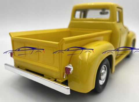 Ford F-100 Pickup 1955 1:24 Motormax 79341 Ford F-100 Pickup 1955 1:24 Motormax 79341
