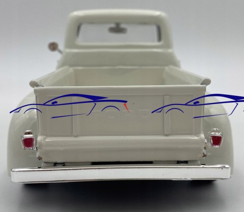 Ford F-100 Pickup 1956 1:24 Motormax 73235 Ford F-100 Pickup 1956 1:24 Motormax 73235