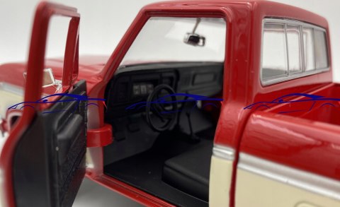 Ford F-150 Custom Pickup 1979 1:24 Motormax 79346 Ford F-150 Custom Pickup 1979 1:24 Motormax 79346