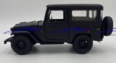 Toyota FJ 40 Hard Top 1:24 black Motormax 79323 Toyota FJ 40 Hard Top 1:24 black Motormax 79323