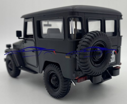 Toyota FJ 40 Hard Top 1:24 black Motormax 79323 Toyota FJ 40 Hard Top 1:24 black Motormax 79323