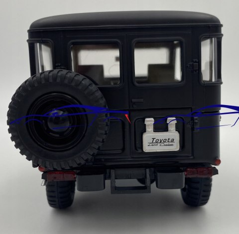 Toyota FJ 40 Hard Top 1:24 black Motormax 79323 Toyota FJ 40 Hard Top 1:24 black Motormax 79323