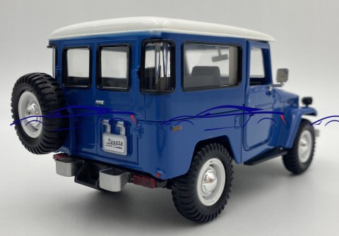Toyota FJ 40 Hard Top 1:24 blue Motormax 79323 Toyota FJ 40 Hard Top 1:24 blue Motormax 79323