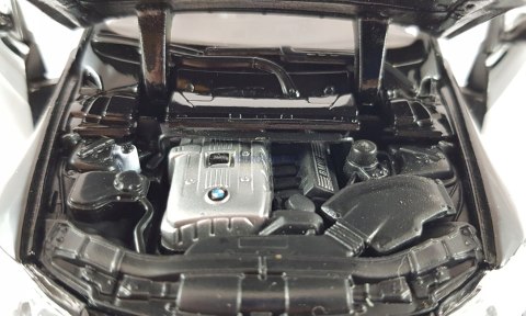 BMW 330i metal model Welly 1:24 BMW 330i metal model Welly 1:24