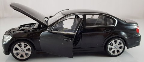 BMW 330i metal model Welly 1:24 BMW 330i metal model Welly 1:24