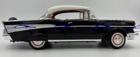 CHEVROLET BEL AIR 1957 1:18 model LDC 92109 CHEVROLET BEL AIR 1957 1:18 model LDC 92109