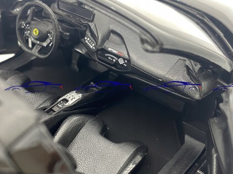 FERRARI SF90 Spider signature 1:18 Bburago 16910