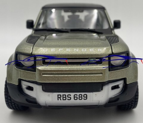 Land Rover Defender 2022 1:24 green Bburago 21101 Land Rover Defender 2022 1:24 green Bburago 21101