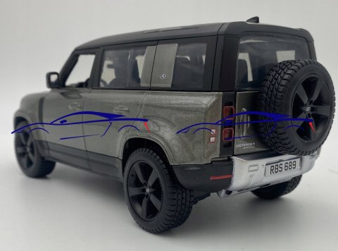 Land Rover Defender 2022 1:24 grey Bburago 21101 Land Rover Defender 2022 1:24 grey Bburago 21101