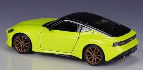 Nissan Z 2023 yellow 1:24 Maisto 32904 Nissan Z 2023 yellow 1:24 Maisto 32904