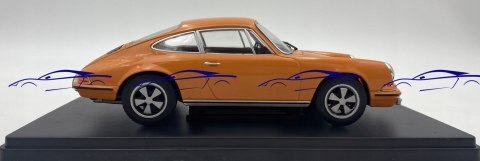 Opel Manta B 400 model WB124112 WhiteBox 1:24 Opel Manta B 400 model WB124112 WhiteBox 1:24