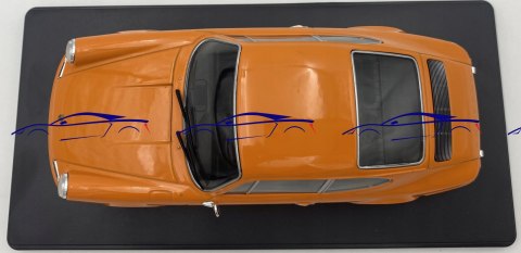 Opel Manta B 400 model WB124112 WhiteBox 1:24 Opel Manta B 400 model WB124112 WhiteBox 1:24