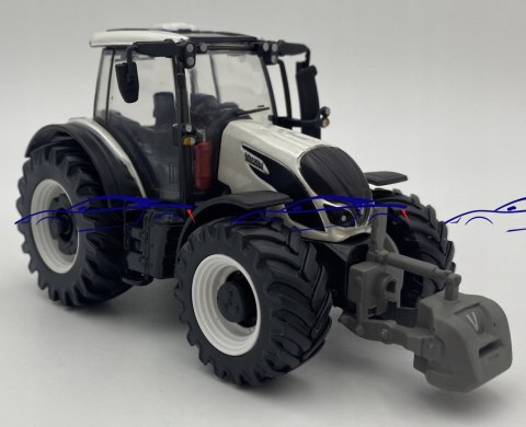 Traktor Valtra N174 z napędem BBURAGO metal Traktor Valtra N174 z napędem BBURAGO metal