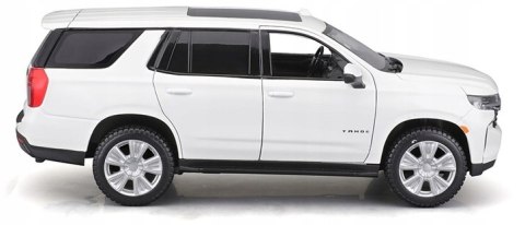 CHEVROLET Tahoe 2021 white 1/26 Maisto 31533 CHEVROLET Tahoe 2021 white 1/26 Maisto 31533