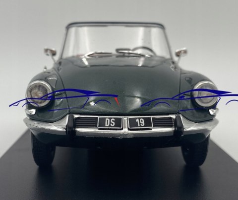 Citroen 19 DS Cabriolet 1963 WhiteBox 124180 1:24 Citroen 19 DS Cabriolet 1963 WhiteBox 124180 1:24
