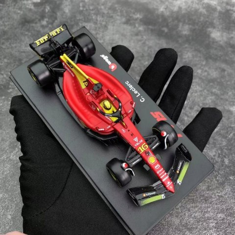 F1 FERRARI F1-75 MONZA Leclerc KASK BBurago 1:43 F1 FERRARI F1-75 MONZA Leclerc KASK BBurago 1:43