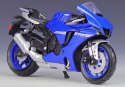 YAMAHA TYZF-R1 2021 model na podstawce 1:18 Maisto