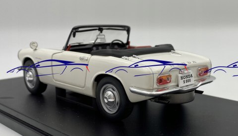 Honda S800 model 1:24 WhiteBox 124184 Honda S800 model 1:24 WhiteBox 124184