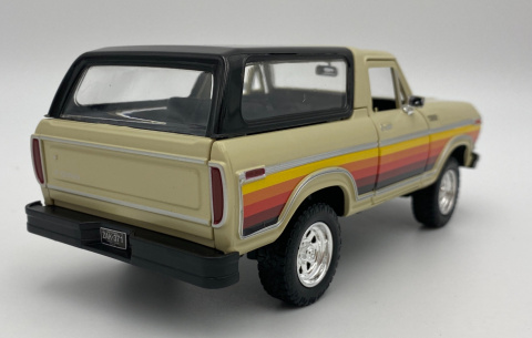 Ford Bronco (hard top) 1978 1:24 Motormax 79373 beż/brąz Ford Bronco (hard top) 1978 1:24 Motormax 79373 beż/brąz