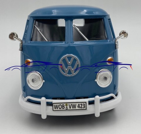 VW Type 2 T1 Delivery Van 1:24 Motormax 79342 blue VW Type 2 T1 Delivery Van 1:24 Motormax 79342 blue
