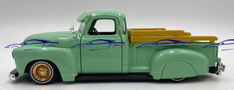 CHEVY 3100 PICKUP 1950 1:25 model Maisto 32545 CHEVY 3100 PICKUP 1950 1:25 model Maisto 32545