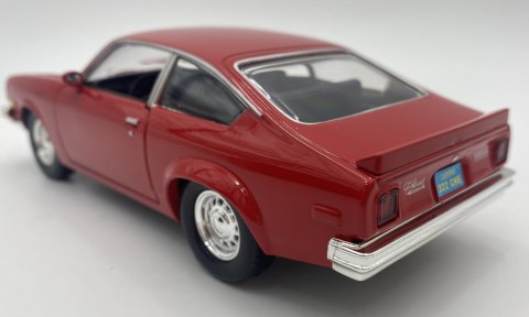 Chevrolet Vega 1974 1:24 Motormax 79046 czerwony Chevrolet Vega 1974 1:24 Motormax 79046 czerwony