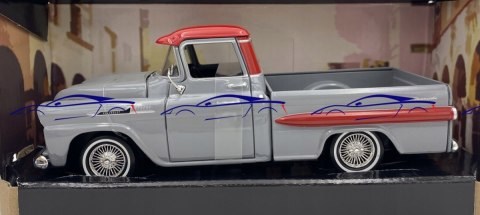 Chevy Apache Fleetside Pickup 1:24 Motormax 79033 1958 Get Low Series