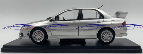Mitsubishi Lancer Evo VII model WB124204 WhiteBox 1:24 Mitsubishi Lancer Evo VII model WB124204 WhiteBox 1:24