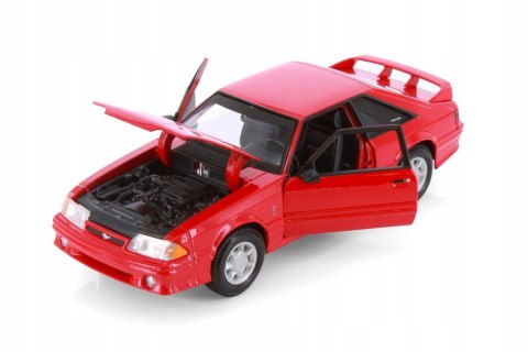 Ford Mustang SVT Cobra 1993 1:24 model Maisto 32906 Ford Mustang SVT Cobra 1993 1:24 model Maisto 32906