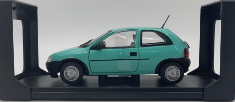 Opel Corsa B 1993 model METAL 124226 WhiteBox 1:24 turkusowy Opel Corsa B 1993 model METAL 124226 WhiteBox 1:24 turkusowy
