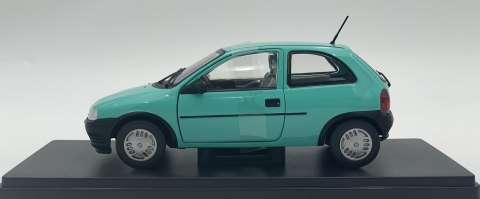 Opel Corsa B 1993 model METAL 124226 WhiteBox 1:24 turkusowy Opel Corsa B 1993 model METAL 124226 WhiteBox 1:24 turkusowy